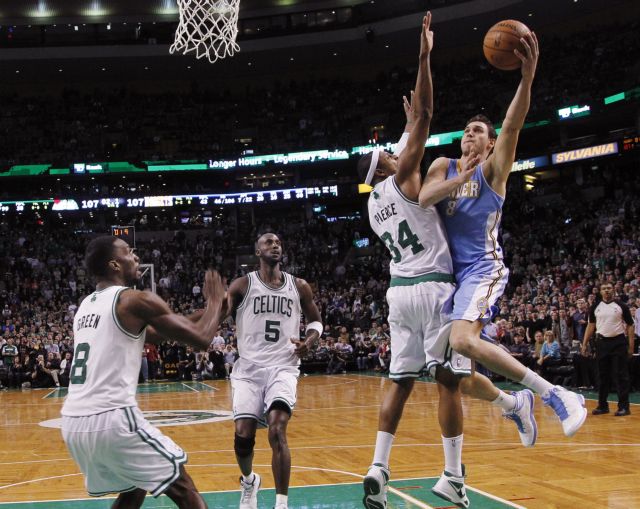 Υπέκυψαν μετά από τρεις παρατάσεις οι Νάγκετς, νίκη των Χιτ επί των Λέικερς